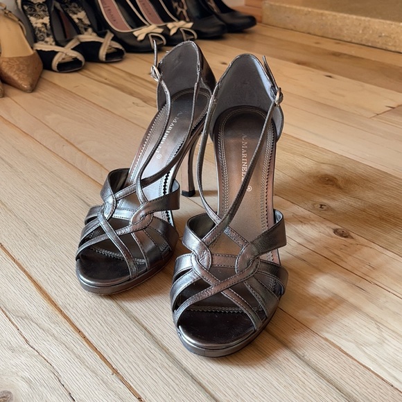 A. Marinelli Pewter Silver Strappy Heels Sz 7.5 - Picture 2 of 14